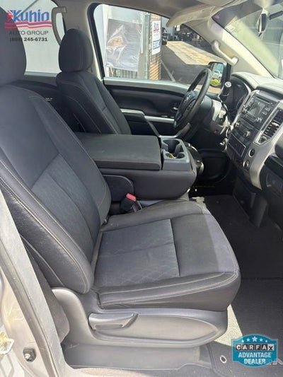 2017 Nissan Titan SV