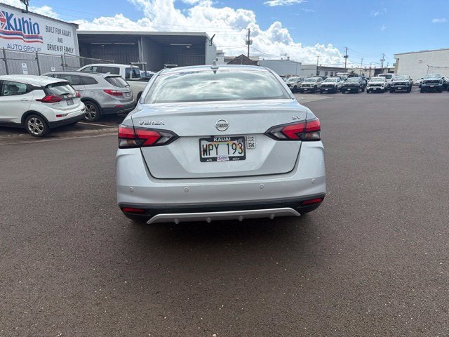 2022 Nissan Versa SV