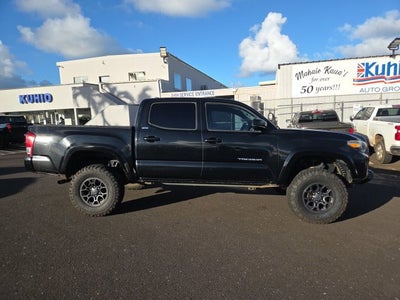 2017 Toyota Tacoma SR5