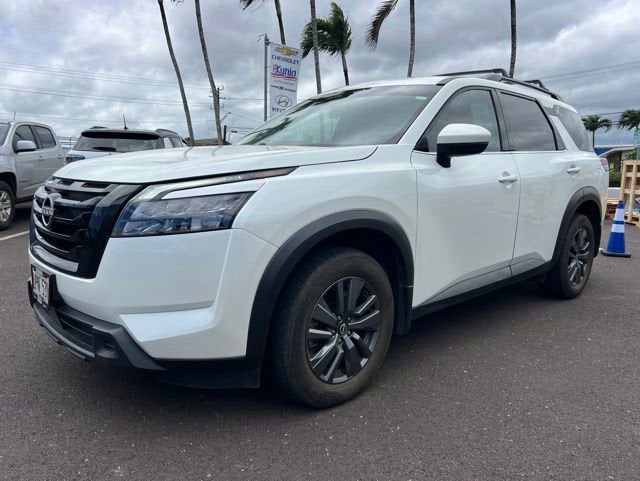 2024 Nissan Pathfinder SV