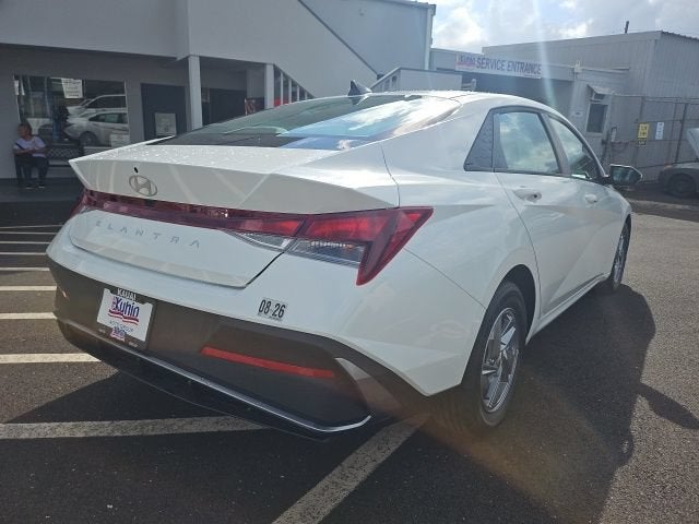 2024 Hyundai Elantra SE